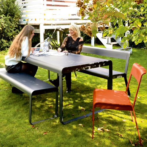 Comedor Bellevie en colores obscuros